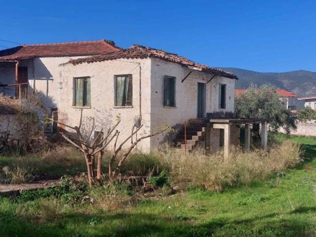 (For Sale) Residential Detached house || Arkadia/North Kynouria - 130 Sq.m, 40.000€ 